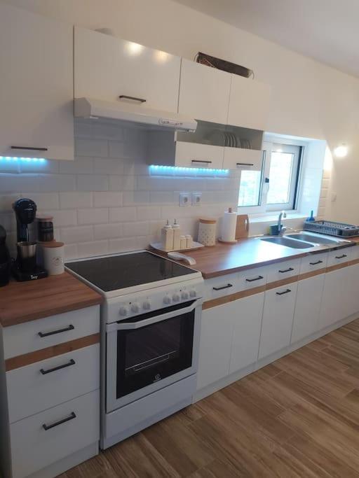 Houlia Home Διαμέρισμα Με Δωρεάν Χώρο Στάθμευσης Steniaí Eksteriør bilde