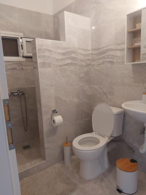 Houlia Home Διαμέρισμα Με Δωρεάν Χώρο Στάθμευσης Steniaí Eksteriør bilde