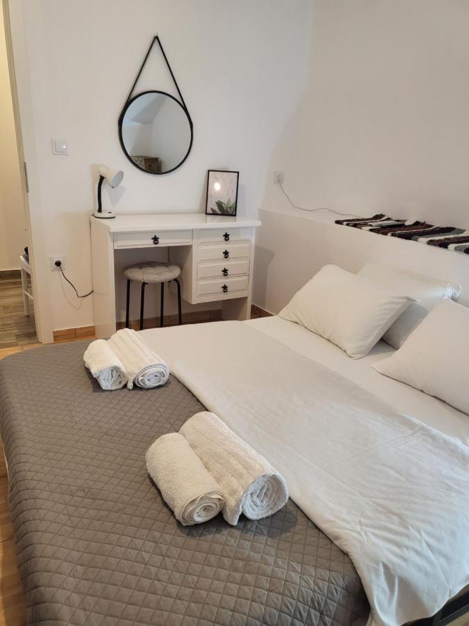 Houlia Home Διαμέρισμα Με Δωρεάν Χώρο Στάθμευσης Steniaí Eksteriør bilde
